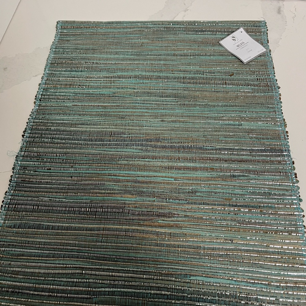 Saro Lifestyle Melaya Collection Shimmering Woven Nubby Water Hyacinth